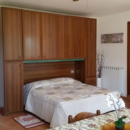 Case In Campagna Con Piscina A Todi Exterior foto